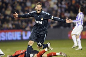 LEYU乐鱼官网-CS2狙击手瞬间改变局势，cs1.6狙击手